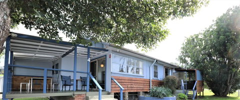 Waterfront Cottages - New South Wales Tourism  1