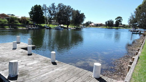 Waterfront Getaway In Sussex - New South Wales Tourism  0