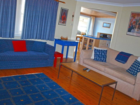 Waterfront Heaven @ Callala Bay - New South Wales Tourism  1