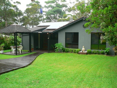 Waterfront Jervis Bay Escape Cooinda - New South Wales Tourism  2