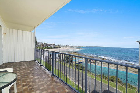 Waterfront Unit, Unit 3 - New South Wales Tourism  1