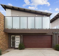 Central to Cowes - New South Wales Tourism 