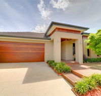 Newington Lakehouse - New South Wales Tourism 