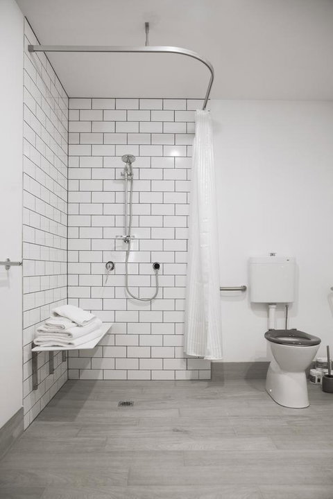 Daylesford Art Motel - New South Wales Tourism  17