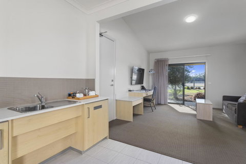 Quality Hotel Point Cook - New South Wales Tourism  10