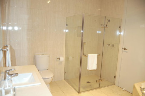 Quality Hotel Point Cook - New South Wales Tourism  40