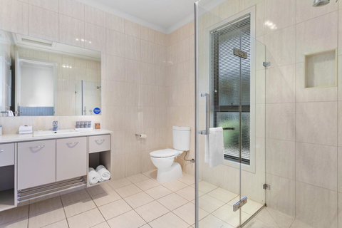 Quality Hotel Point Cook - New South Wales Tourism  8