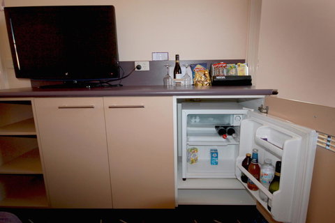 Mitchell River Tavern - New South Wales Tourism  23