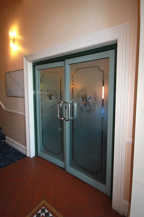 Mitchell River Tavern - New South Wales Tourism  11