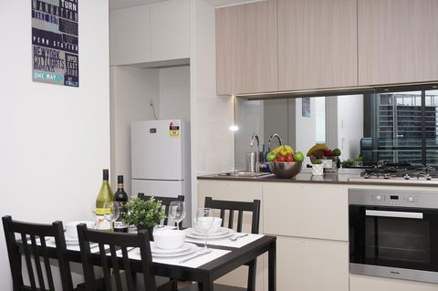 Auzzie Apartments Docklands, Melbourne - New South Wales Tourism  37
