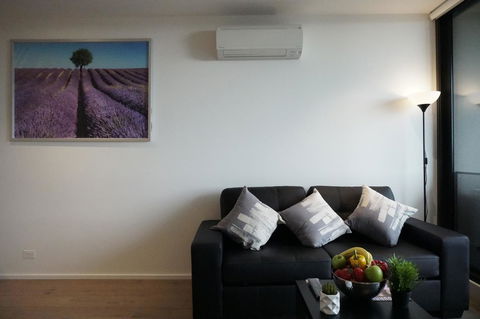 Auzzie Apartments Docklands, Melbourne - New South Wales Tourism  42