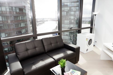 Auzzie Apartments Docklands, Melbourne - New South Wales Tourism  29