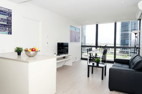 Auzzie Apartments Docklands, Melbourne - New South Wales Tourism  25