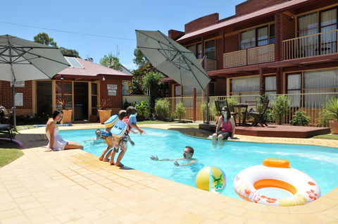 National Hotel Complex Bendigo - New South Wales Tourism  12
