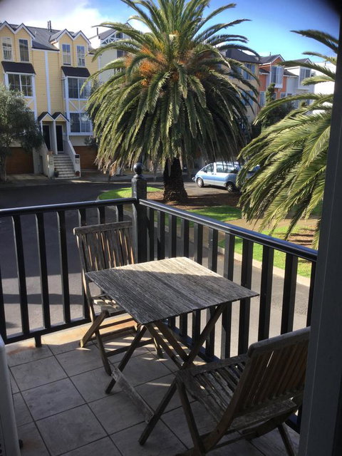 At The Beach Apartments - New South Wales Tourism  10