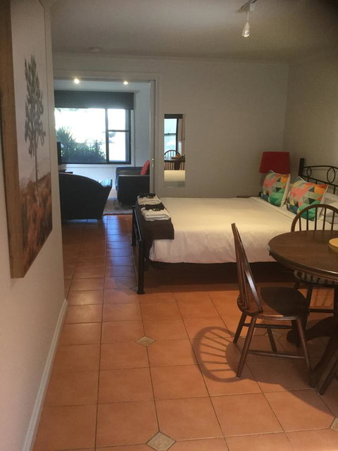 At The Beach Apartments - New South Wales Tourism  15