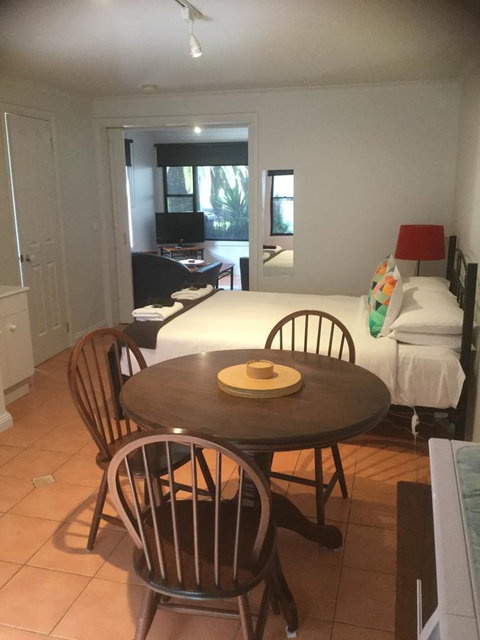 At The Beach Apartments - New South Wales Tourism  13