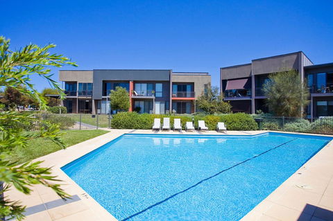 1 Pebble Place - New South Wales Tourism  3