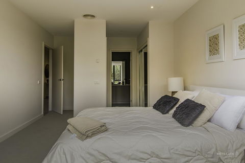 1 Pebble Place - New South Wales Tourism  10