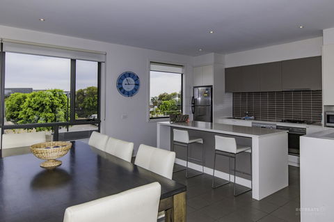 1 Pebble Place - New South Wales Tourism  0