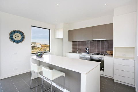 1 Pebble Place - New South Wales Tourism  2