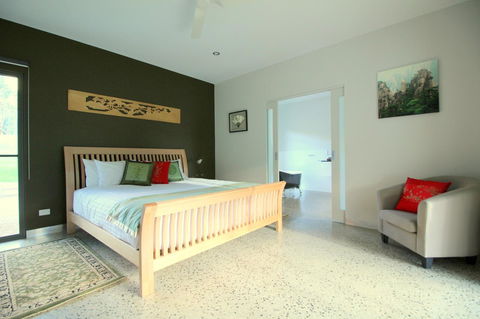 3 Bells Alpine Cottage - New South Wales Tourism  9