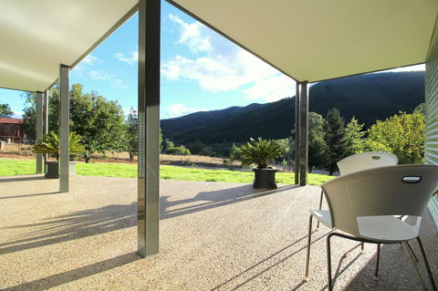 3 Bells Alpine Cottage - New South Wales Tourism  17