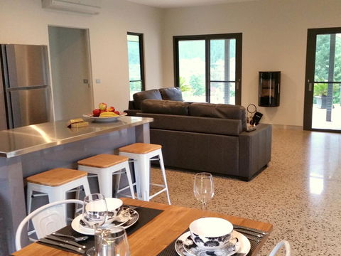 3 Bells Alpine Cottage - New South Wales Tourism  15