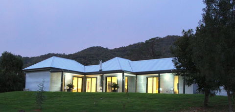 3 Bells Alpine Cottage - New South Wales Tourism  11