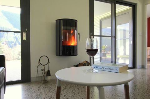 3 Bells Alpine Cottage - New South Wales Tourism  19