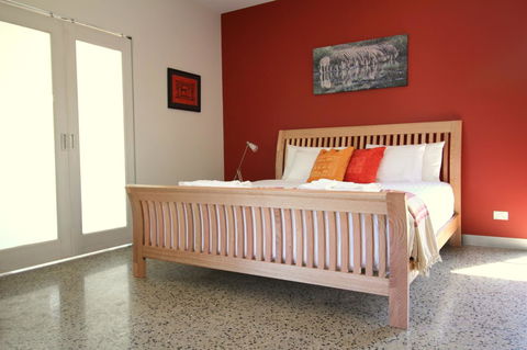 3 Bells Alpine Cottage - New South Wales Tourism  3