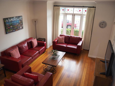 Beechwood Apartment - New South Wales Tourism  14