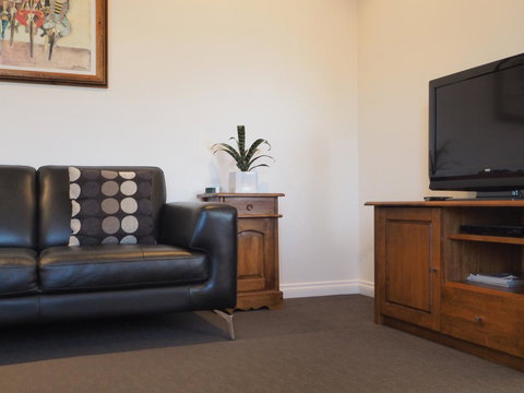 Beechwood Apartment - New South Wales Tourism  16