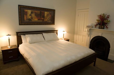 Sabina On Little Myers - New South Wales Tourism  0