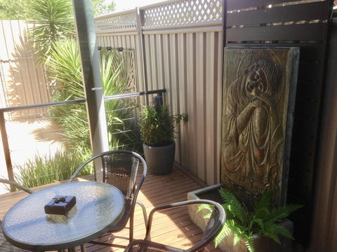 Black Lotus Townhouse - New South Wales Tourism  2