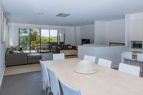 1 Sunset Place - New South Wales Tourism  2