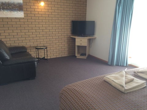 Ambassador Motor Inn - New South Wales Tourism  15