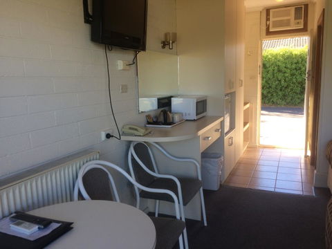 Ambassador Motor Inn - New South Wales Tourism  11