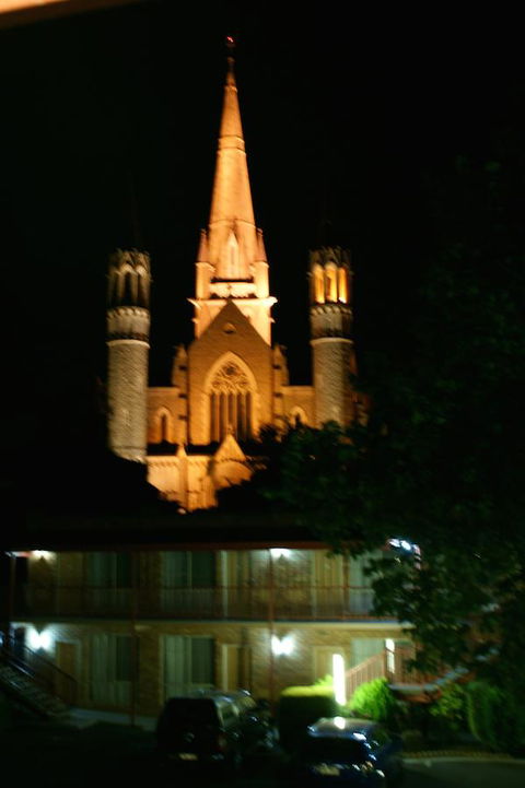 Cathedral Motor Inn - New South Wales Tourism  2