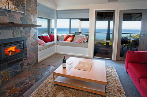 Points South By The Sea - New South Wales Tourism  0