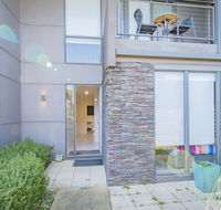Stylish 3 Bedroom Condo - New South Wales Tourism 