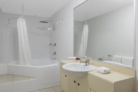 Ramada By Wyndham Marcoola Beach - New South Wales Tourism  10