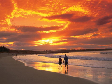 La Mer Sunshine Beachfront - New South Wales Tourism  12