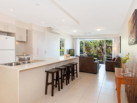 La Mer Sunshine Beachfront - New South Wales Tourism  7