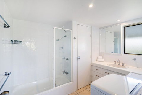 Sunseeker Holiday Apartments - New South Wales Tourism  27