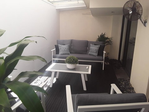 Sunseeker Holiday Apartments - New South Wales Tourism  12