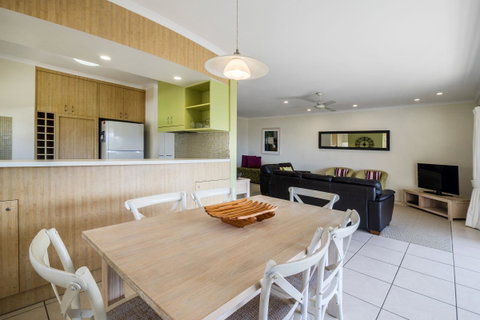 Sunseeker Holiday Apartments - New South Wales Tourism  2