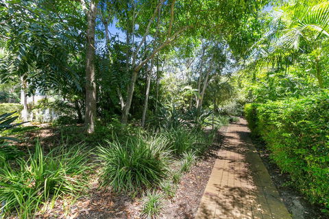 Coloured Sands - Rainbow Beach Resort - 5 Mins To Beach - New South Wales Tourism  23