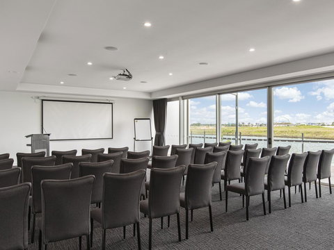 Mercure Sunshine Coast Kawana Waters - New South Wales Tourism  43