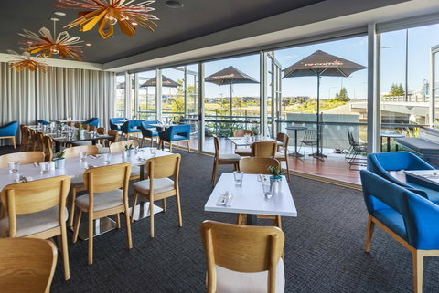 Mercure Sunshine Coast Kawana Waters - New South Wales Tourism  2